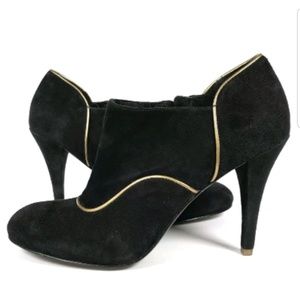 Rockport suede heels